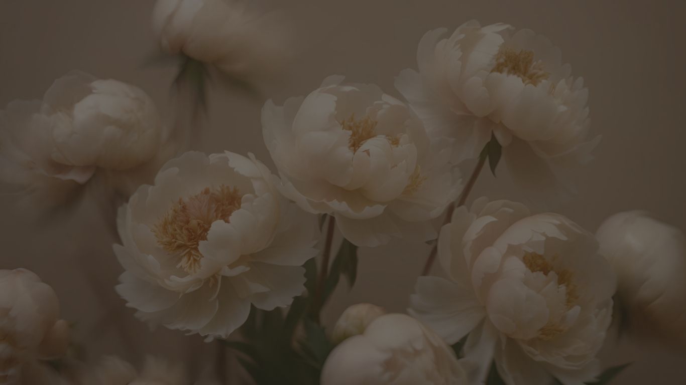 Flores en tonos café y beige